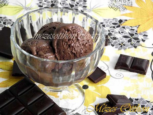 Csokoládé fagylalt csokirajongóknak (fagylaltgépben)